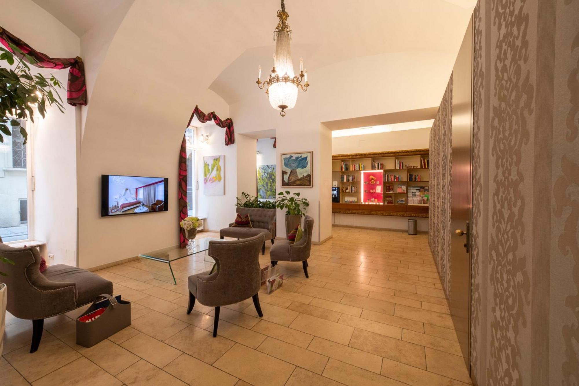 Pertschy Palais 4*